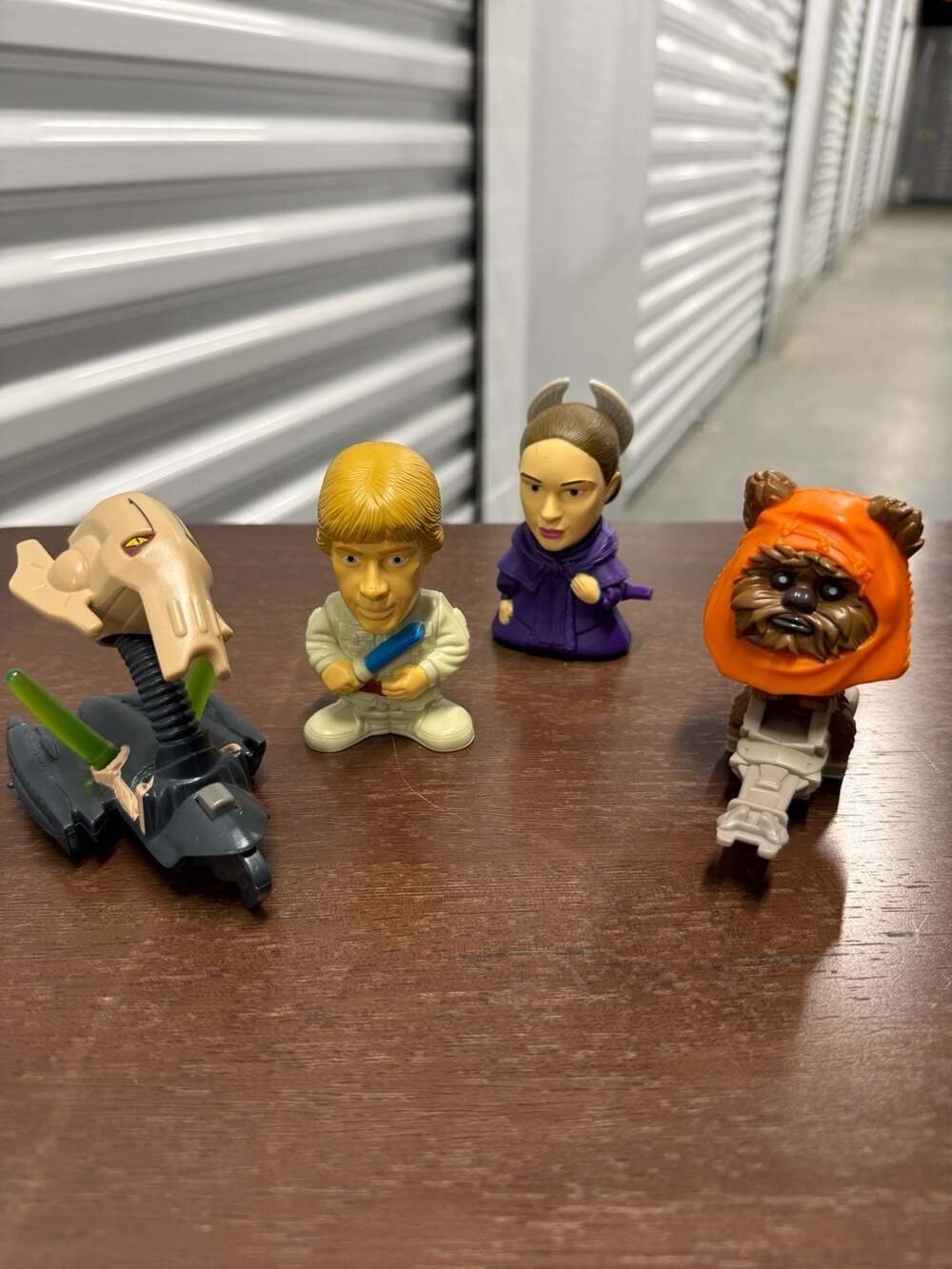 Star Wars Collectible Figures Lot of 4 Fast Food Toys